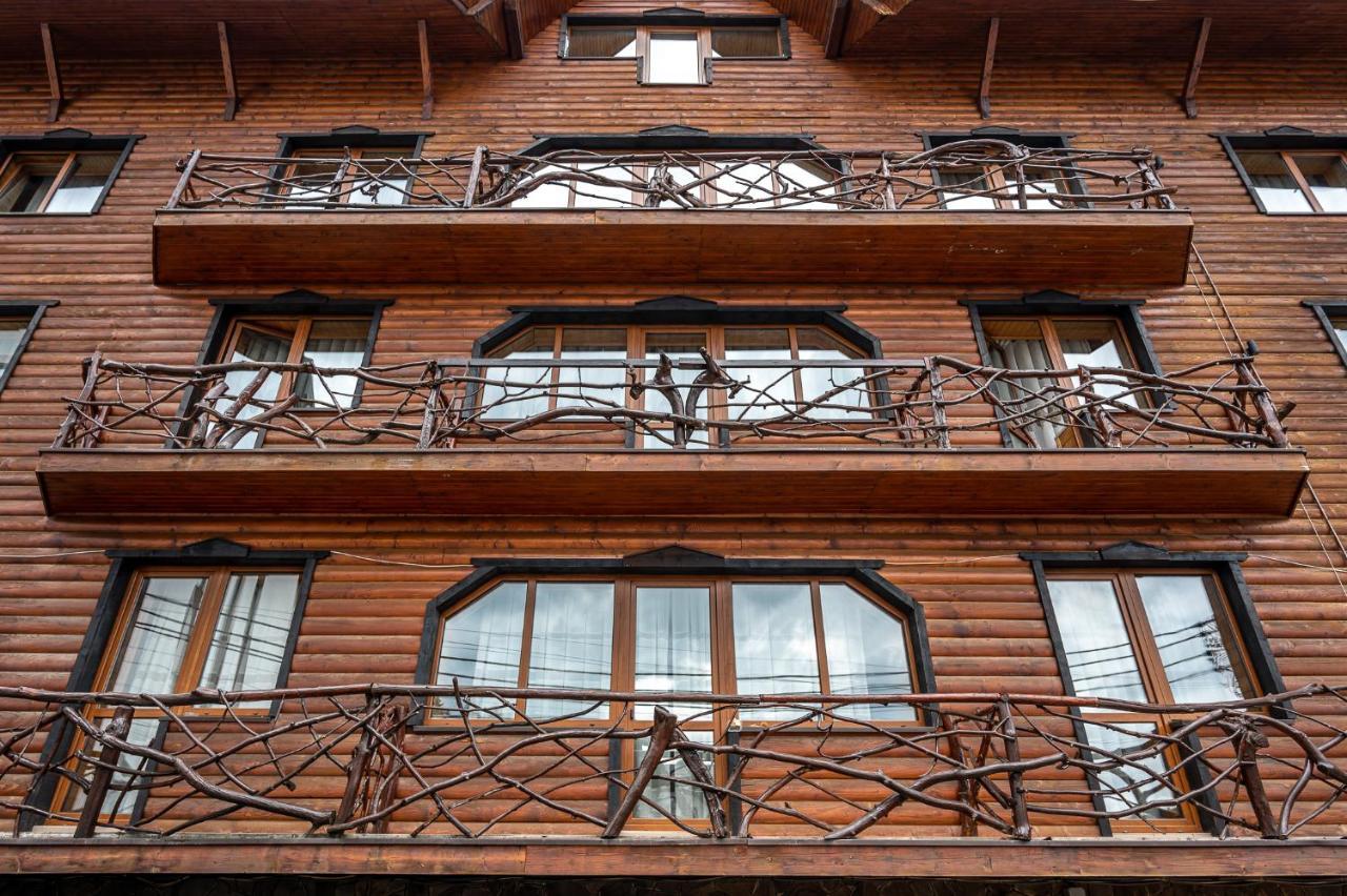 Марина Hotel Bukovel Eksteriør billede