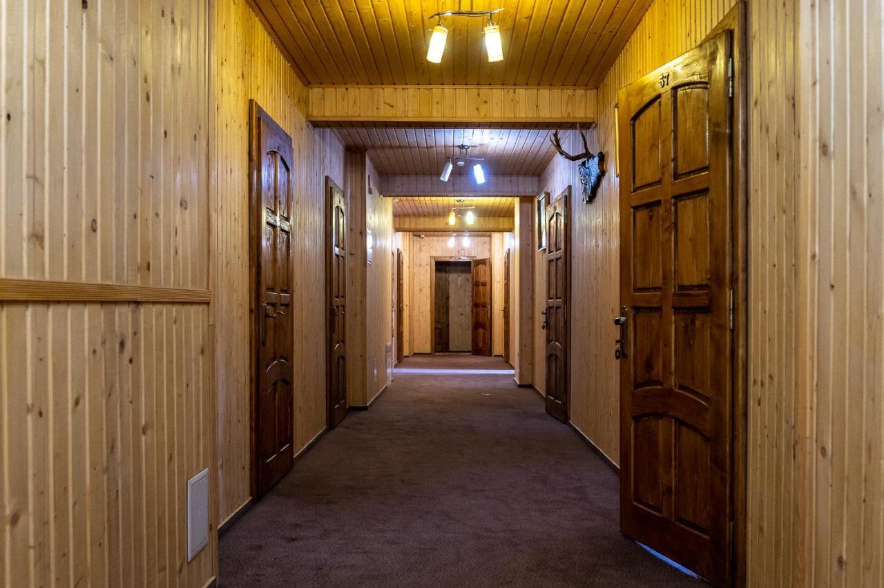 Марина Hotel Bukovel Eksteriør billede