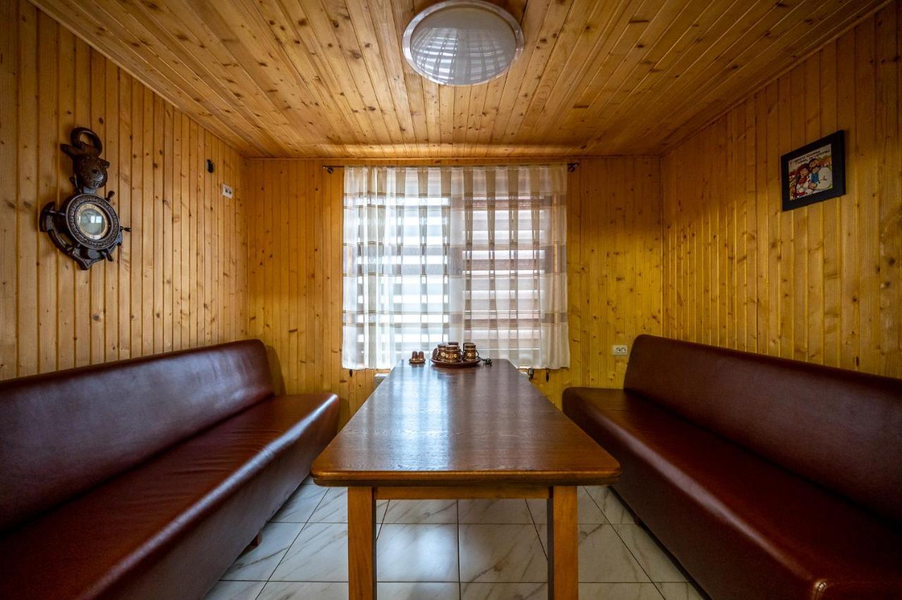 Марина Hotel Bukovel Eksteriør billede